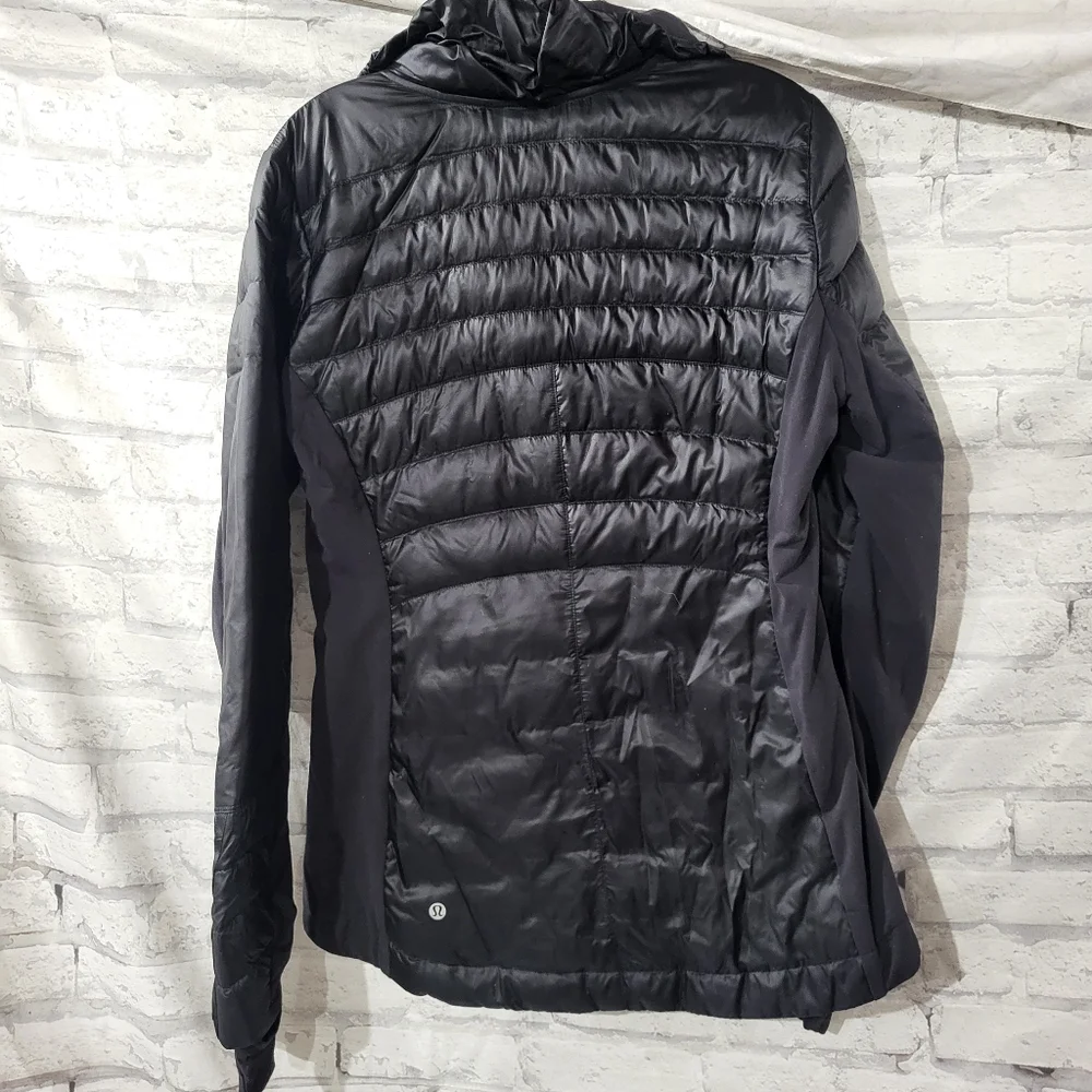 Lululemin Down For A Run Women's Black Down Quilted Jacket